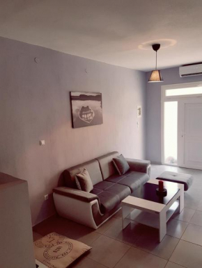 House Tenia